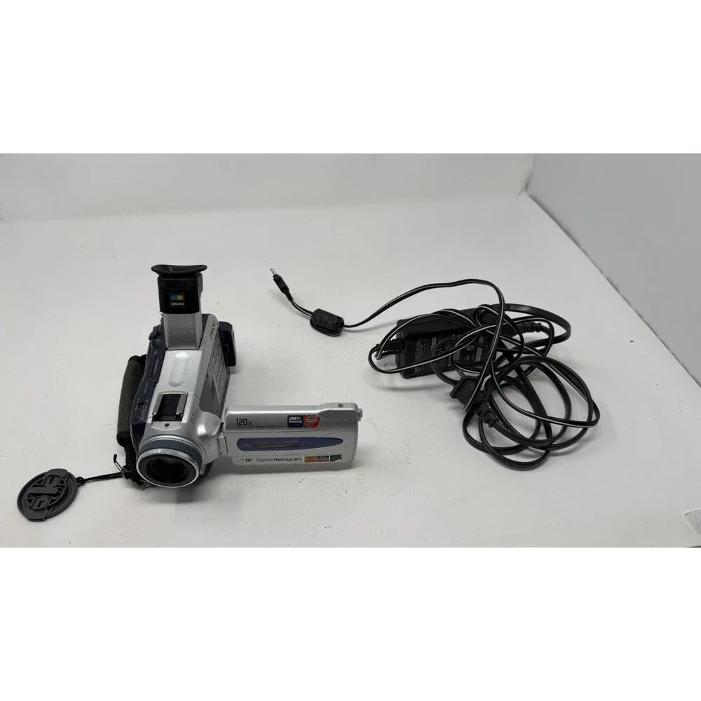 Sony Handycam DCR-TRV18 MiniDV Digital Camcorder Video Camera Tested/work